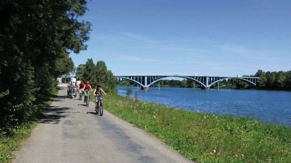 Explorer la région à vélo par La Voie Bleue Explorer la région à vélo par La Voie Bleue