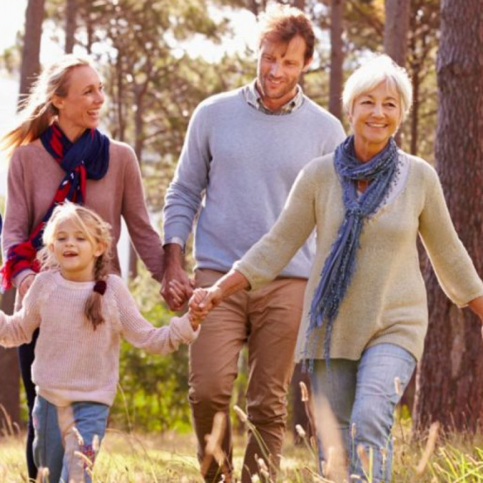 Famille_2.jpeg Famille_2.jpeg